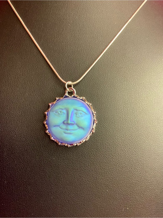 Jewelry - New Silver Moon Face Pendant Necklace in Iridescent Blue on 20” Chain (Z-28)